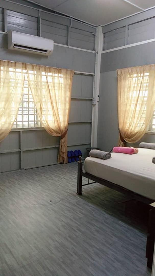 Ila Homestay Kuala Besut Jetty 外观 照片