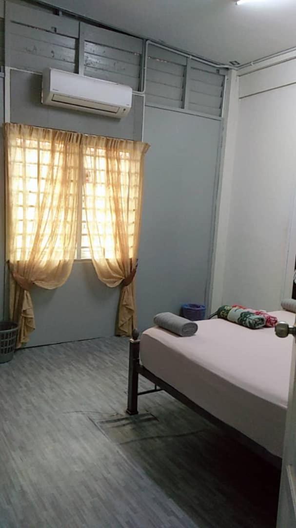 Ila Homestay Kuala Besut Jetty 外观 照片