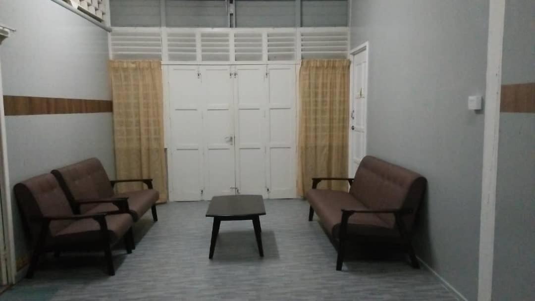 Ila Homestay Kuala Besut Jetty 外观 照片
